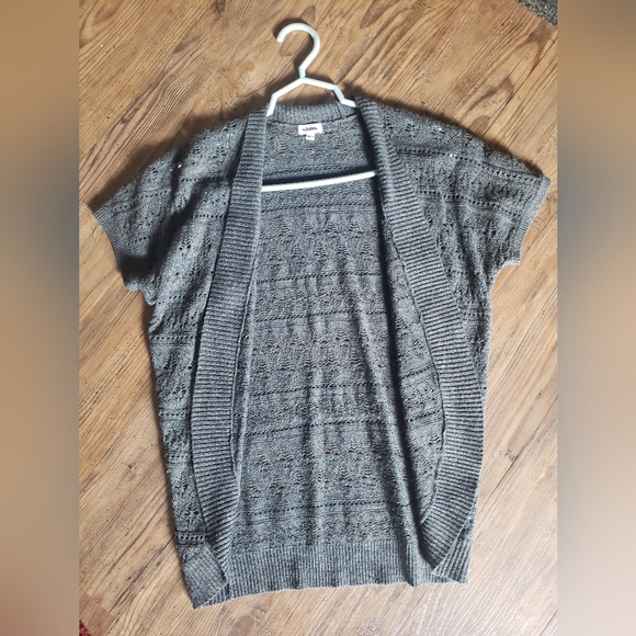 🪴bogo FREE🪴KISMET CROCHET CARDIGAN SIZE XS - Picture 1 of 2